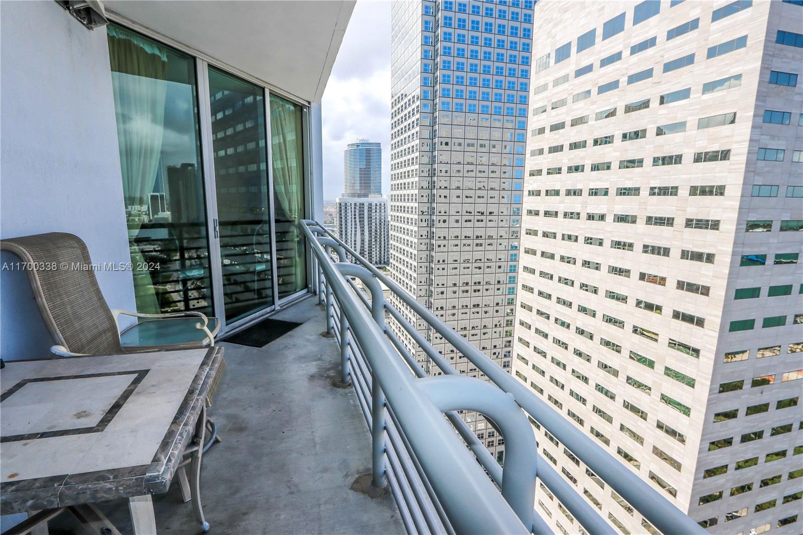 325 S Biscayne Blvd 3918
