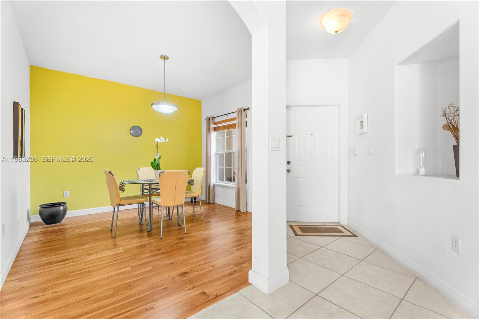 DORAL SOUTHEAST PATIO-HOM - Residential