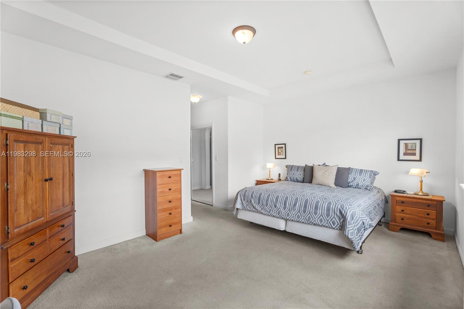 DORAL SOUTHEAST PATIO-HOM - Residential