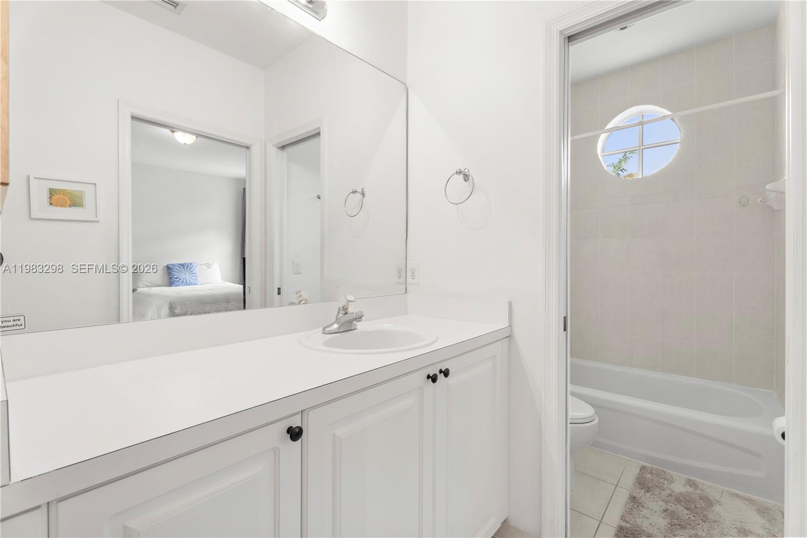 DORAL SOUTHEAST PATIO-HOM - Residential