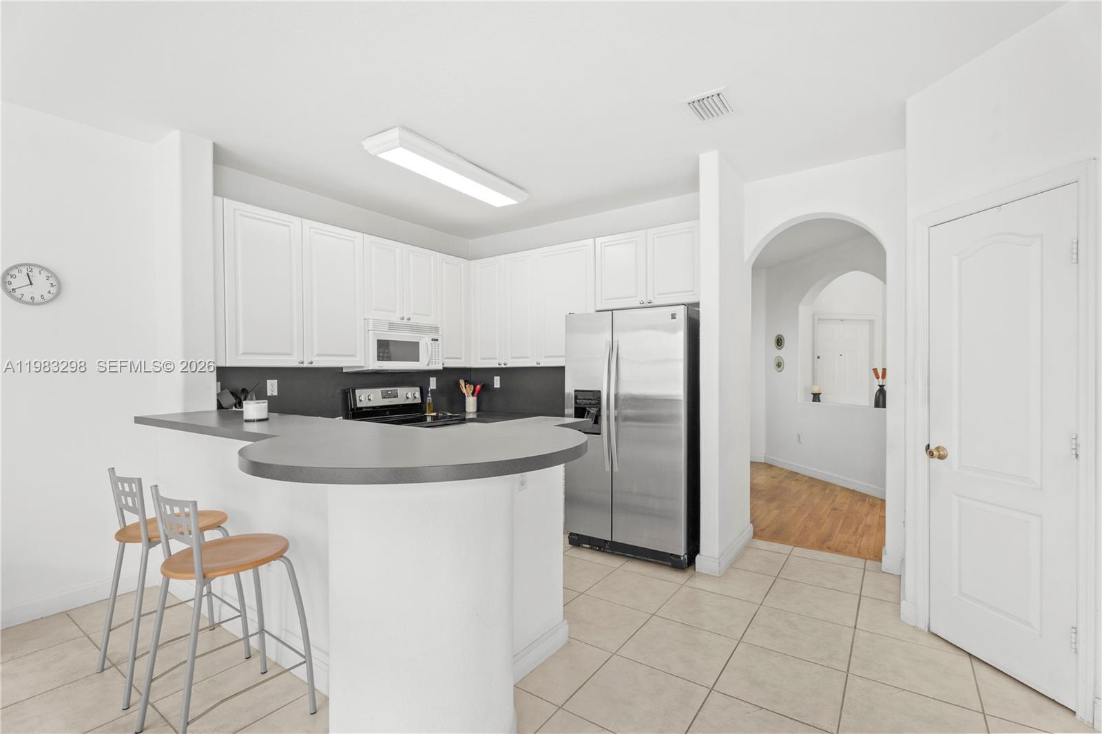 DORAL SOUTHEAST PATIO-HOM - Residential