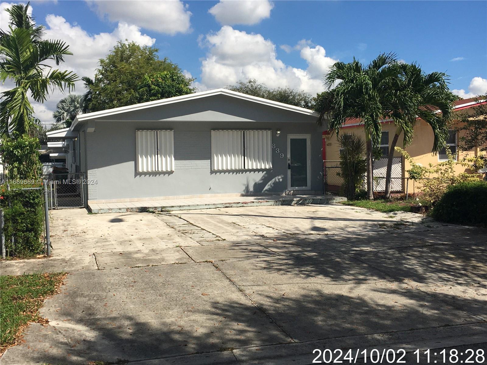 839 W 34th St, Hialeah, Miami-Dade County, Florida - 5 Bedrooms  
3 Bathrooms - 