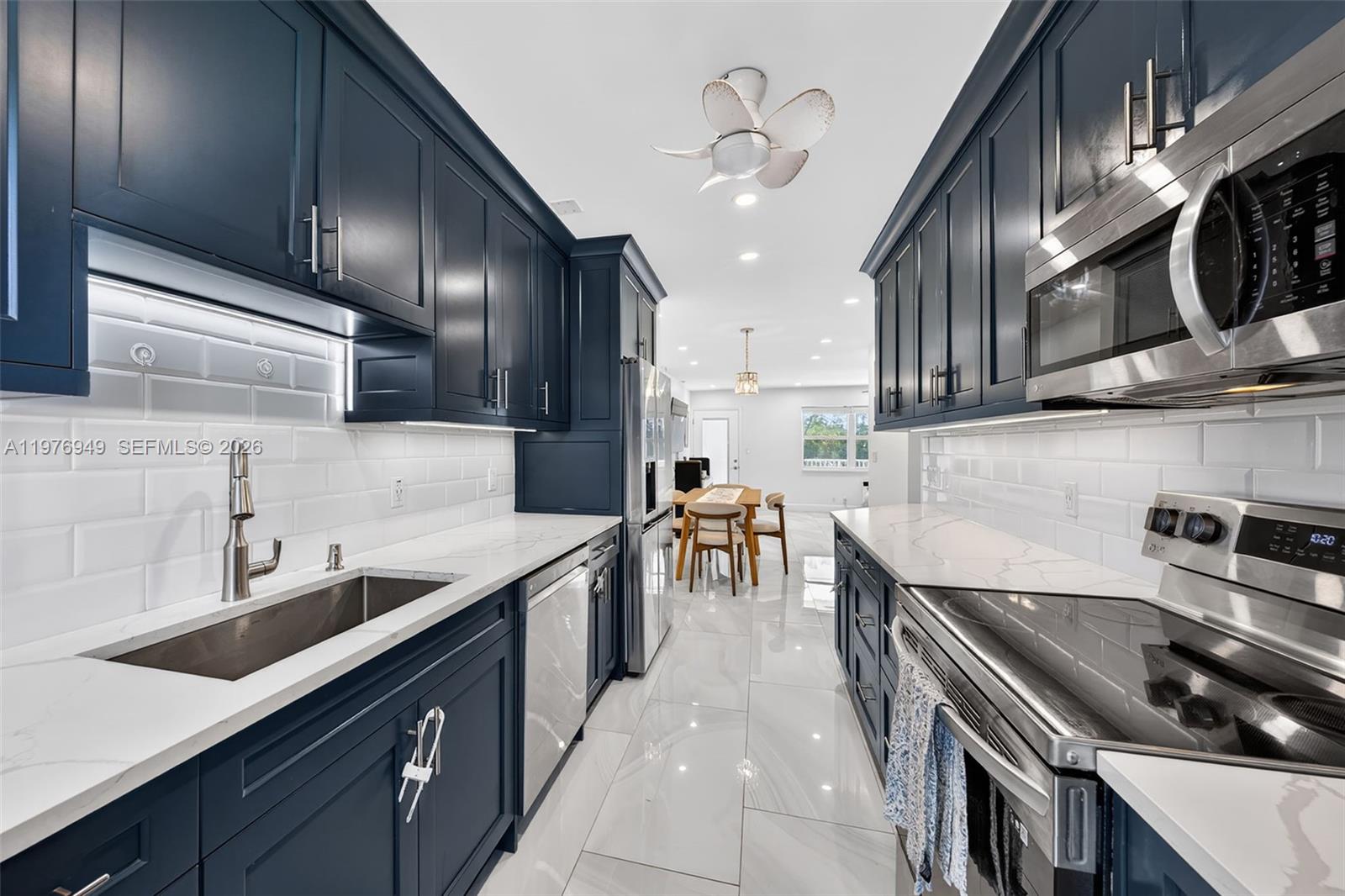 3922 NE 166th St S209