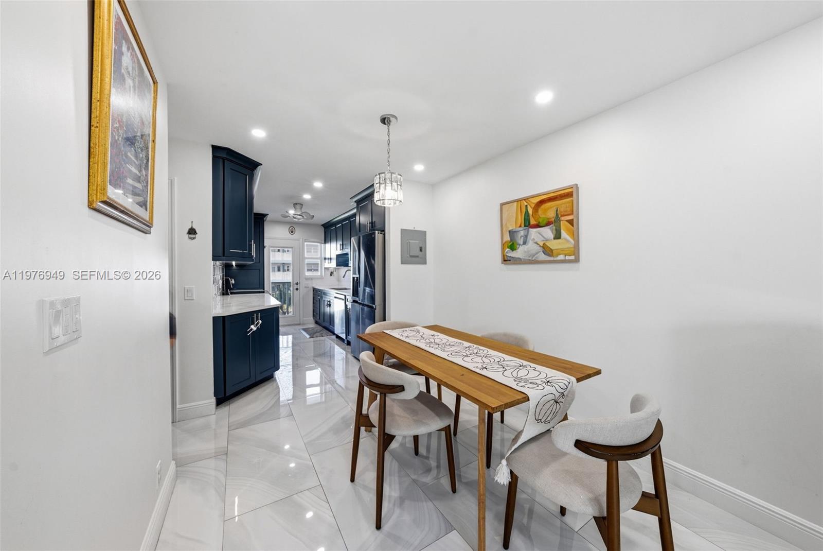 3922 NE 166th St S209