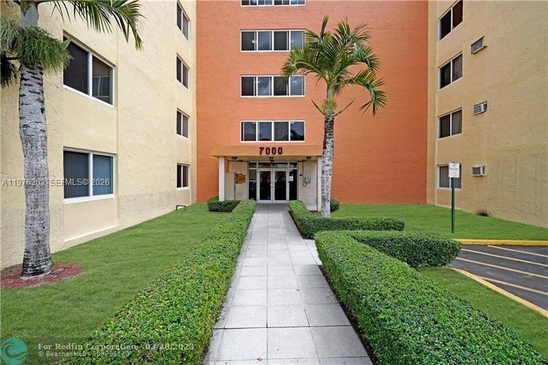 CORAL GATE WEST CONDO - Residential Lease