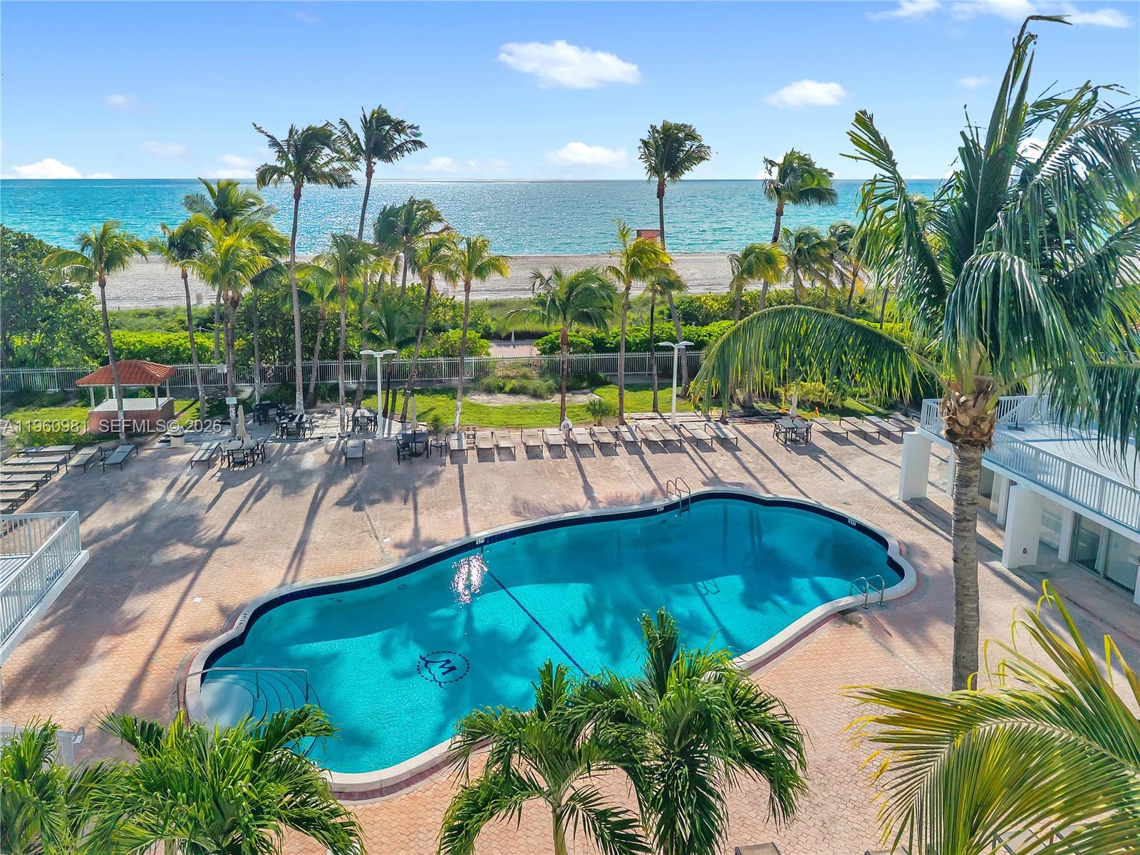 MIRASOL OCEAN TOWERS COND - Residential