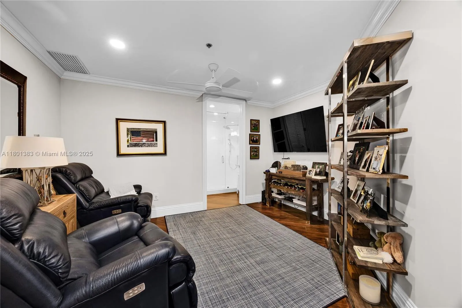 Coral Gables, Florida 33158, United States, 3 Bedrooms Bedrooms, ,4 BathroomsBathrooms,Residential,Active,128034