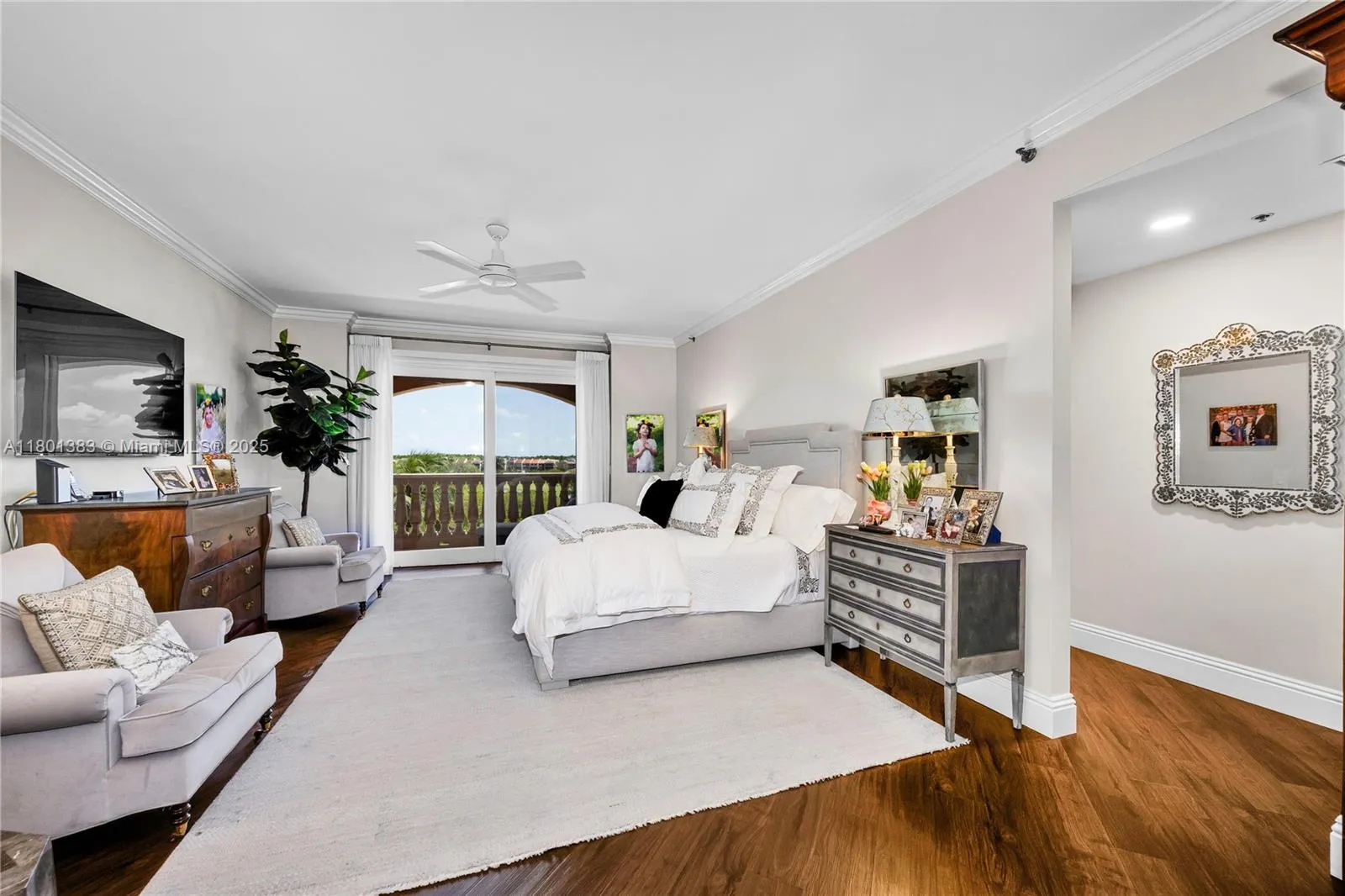 Coral Gables, Florida 33158, United States, 3 Bedrooms Bedrooms, ,4 BathroomsBathrooms,Residential,Active,128034