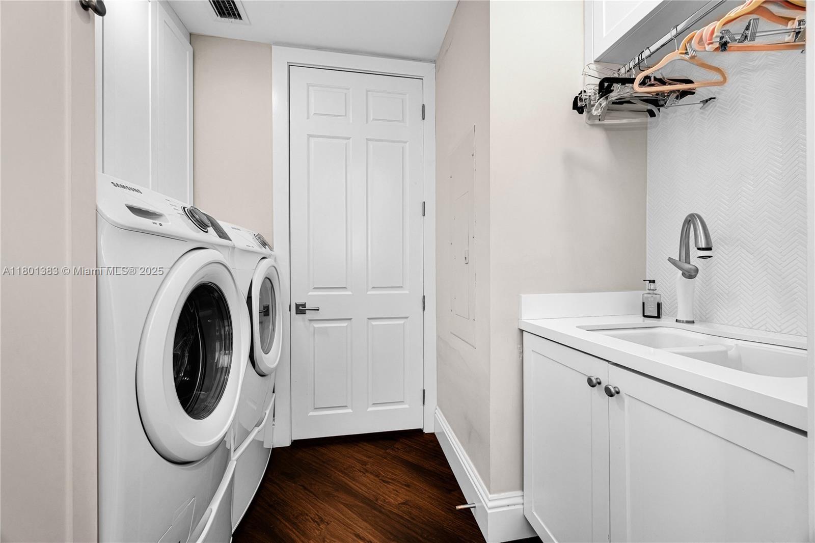 DEERING BAY CONDO I - Residential