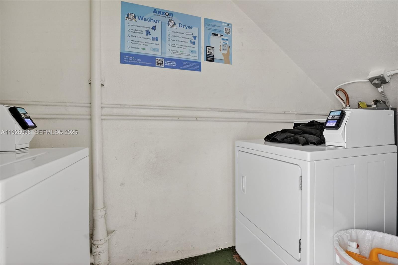 VILLAGE GREEN CONDO - Residential