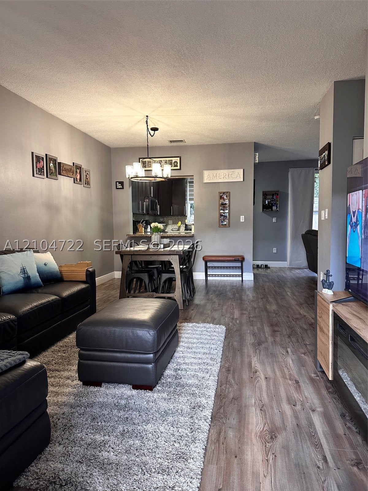 188 Riverwalk Cir