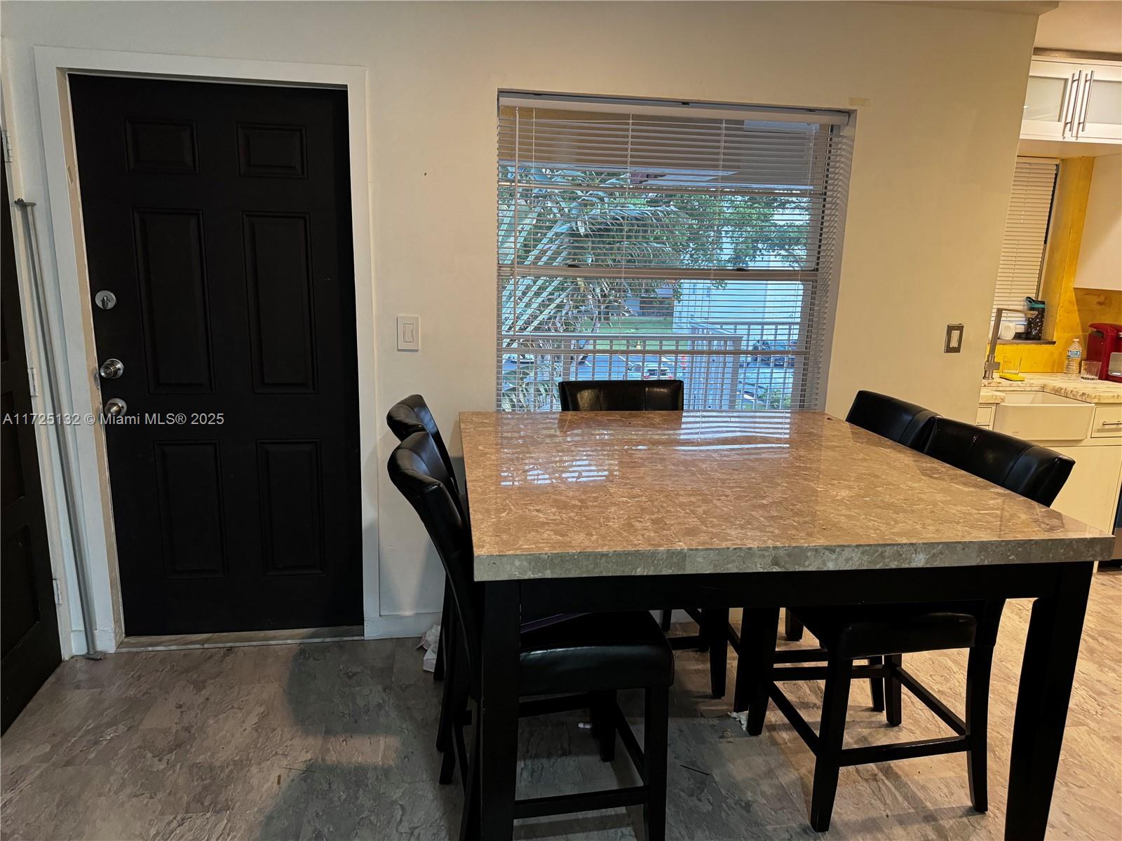 1300 Moffett St 305