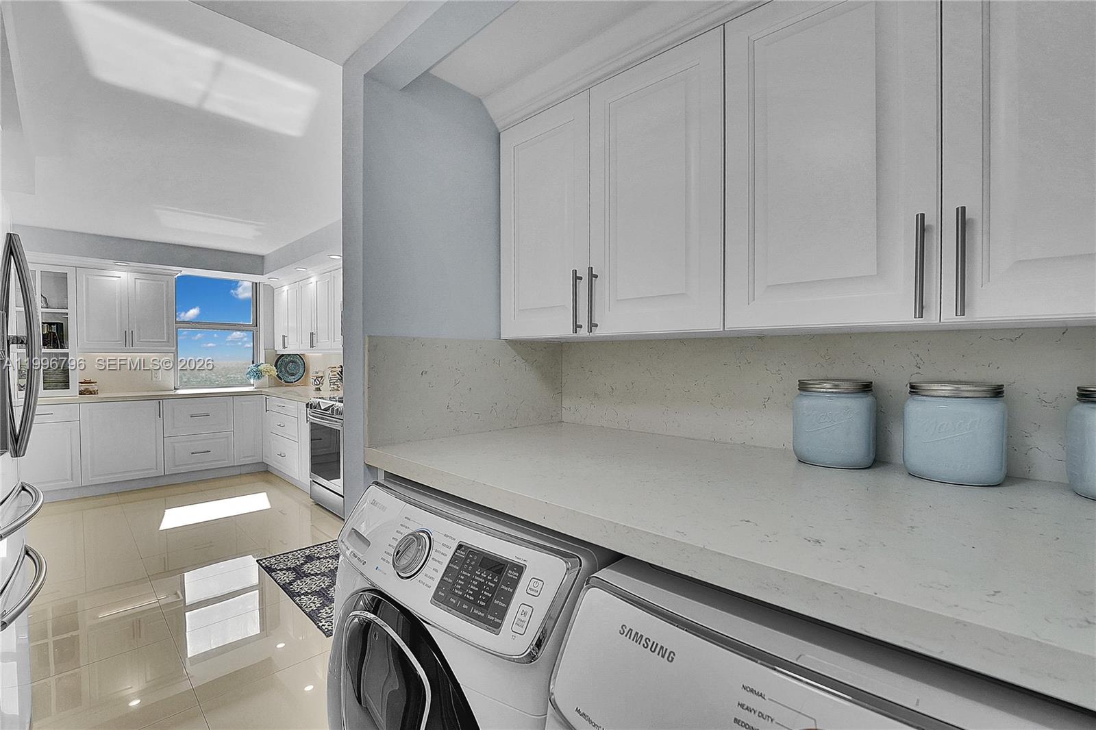 MALAGA TOWERS CONDO - Residential