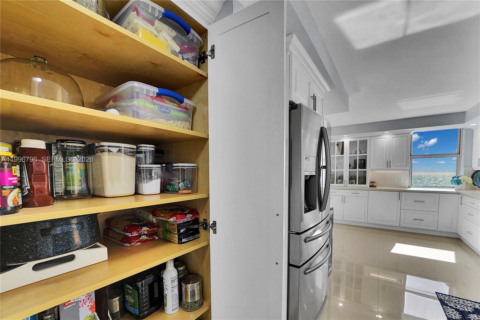 MALAGA TOWERS CONDO - Residential