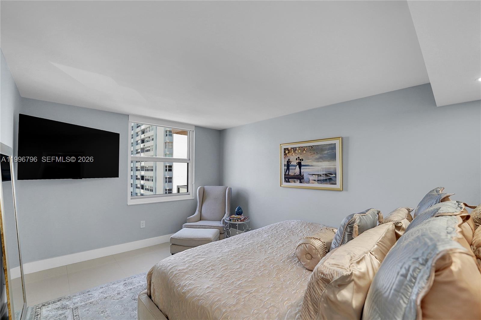 MALAGA TOWERS CONDO - Residential