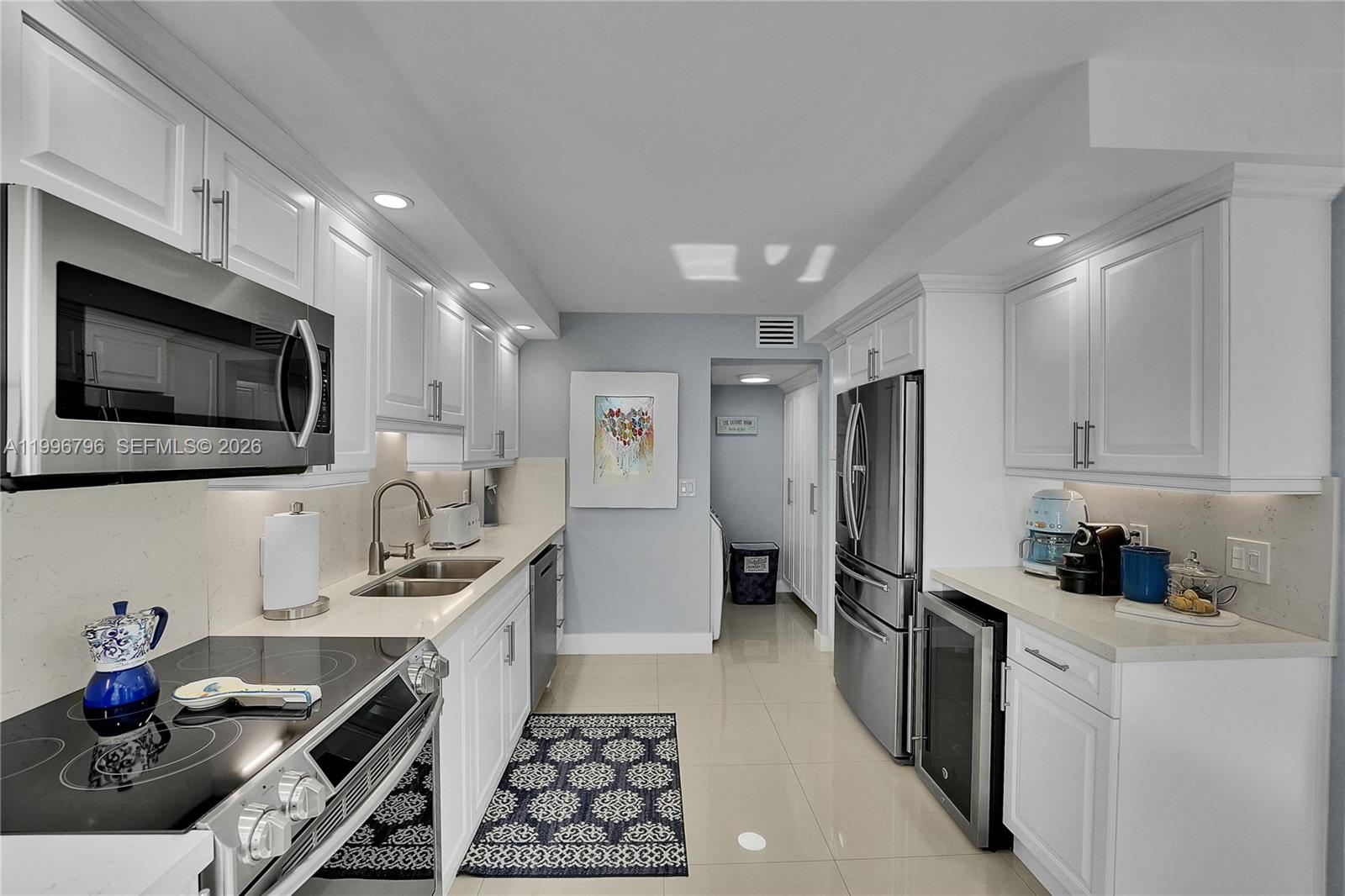 MALAGA TOWERS CONDO - Residential