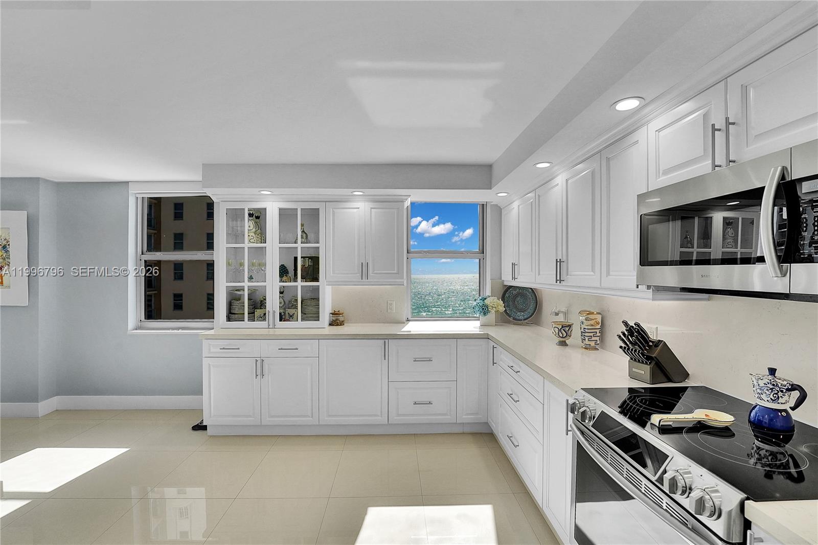 MALAGA TOWERS CONDO - Residential