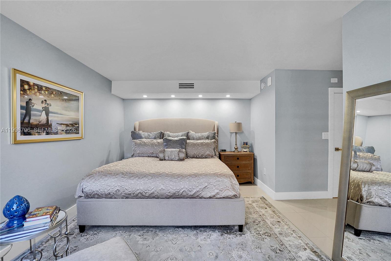 MALAGA TOWERS CONDO - Residential