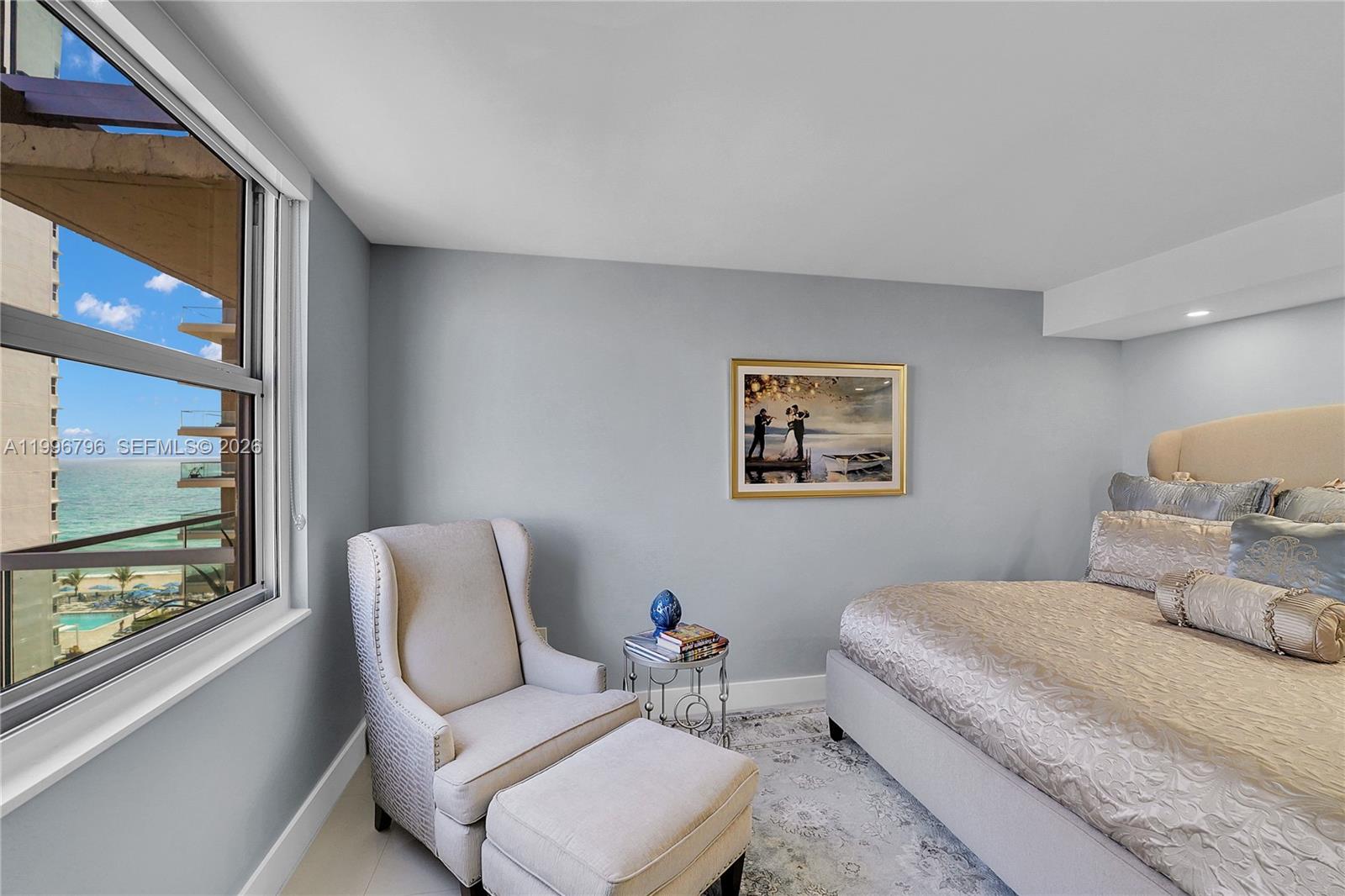 MALAGA TOWERS CONDO - Residential