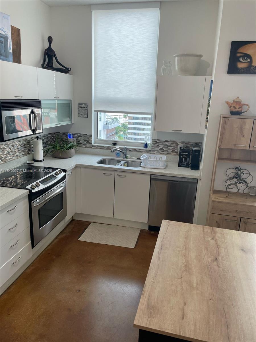 133 NE 2nd Ave 1512