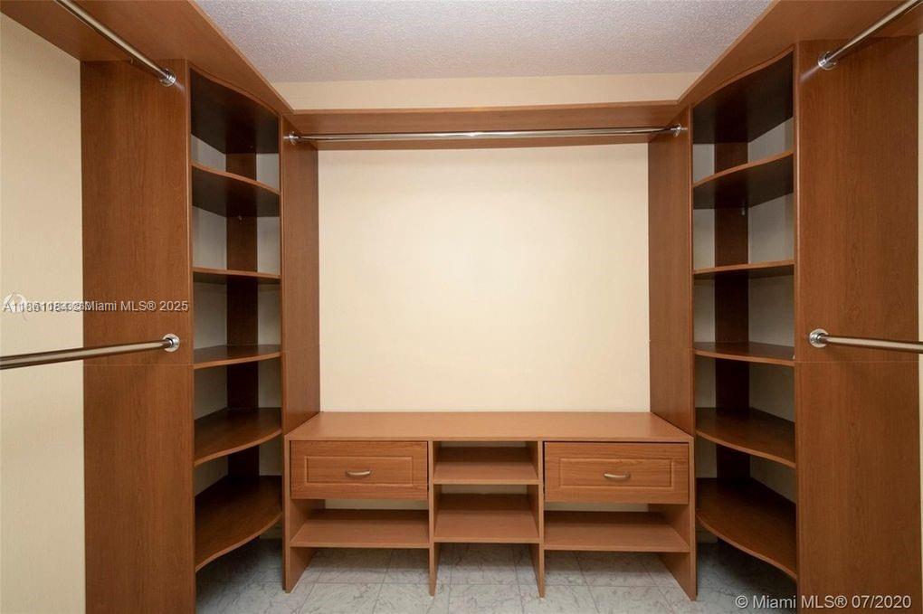 JADE WINDS GROUP - - Residential