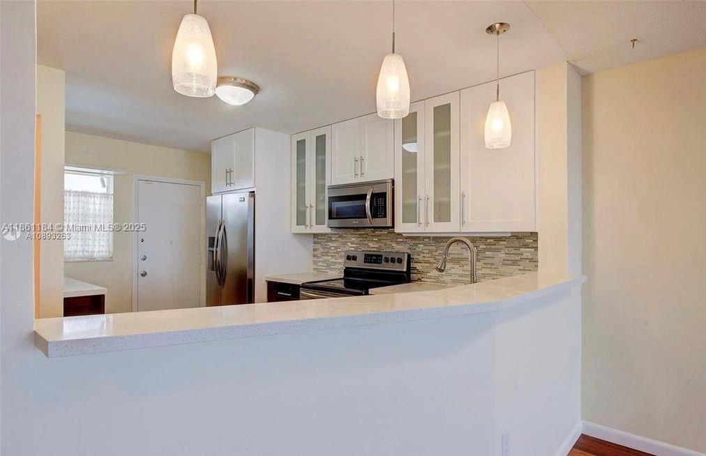 JADE WINDS GROUP - - Residential