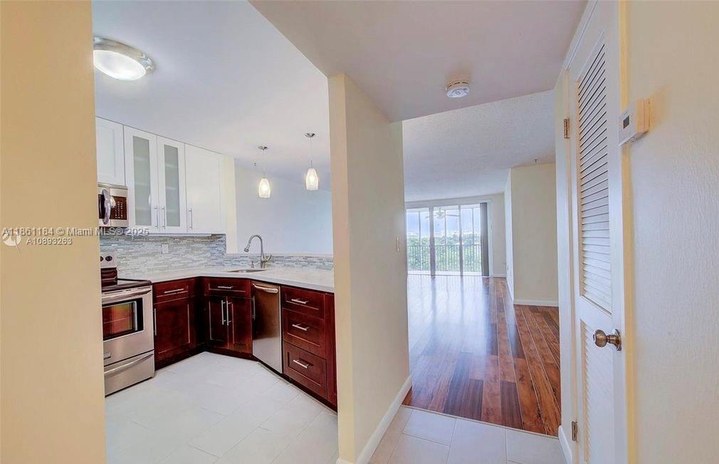 1780 NE 191st St 705-2