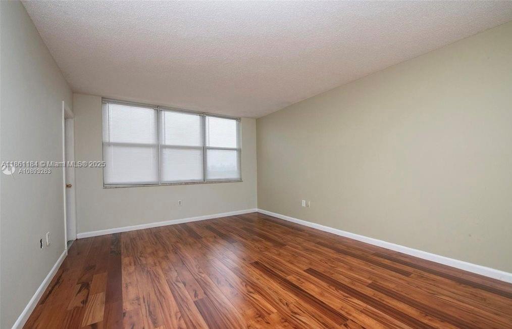 JADE WINDS GROUP - - Residential