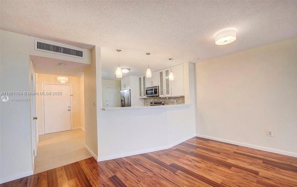 JADE WINDS GROUP - - Residential