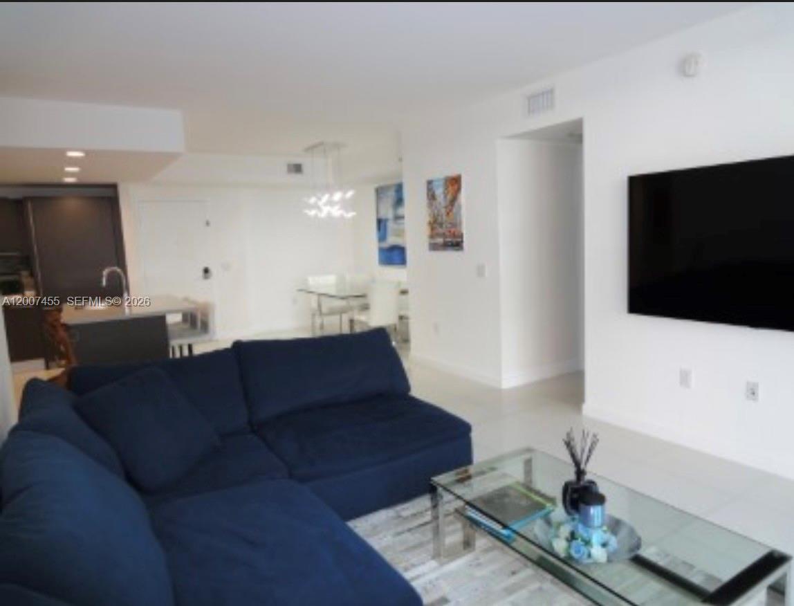 MIDTOWN AT DORAL - Residential