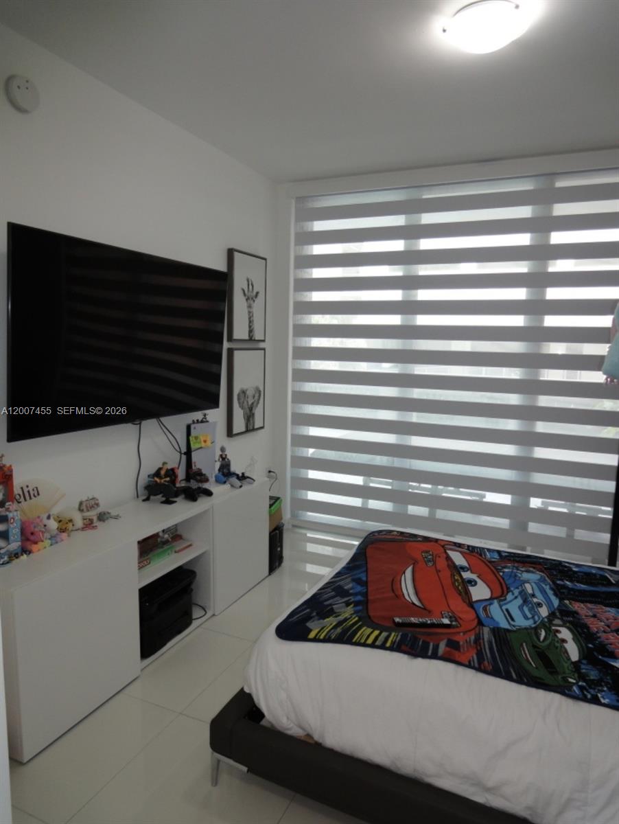 MIDTOWN AT DORAL - Residential