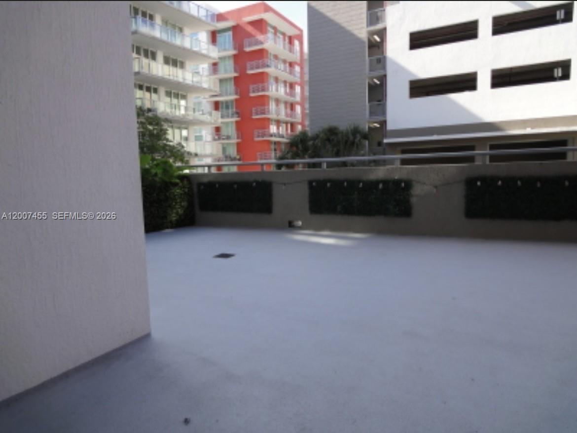 MIDTOWN AT DORAL - Residential