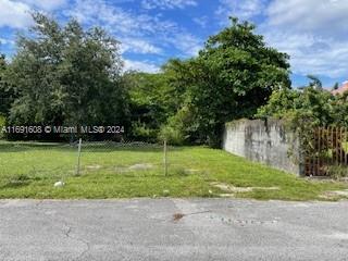 Attention Investors! Great Builder and Investor potential in Miami's Liberty City. Mixed Development Site to acquire and build multiple stories/Row Houses/Townhouses. Primary Zoning 6062 UC Center. Sellers may consider a package deal with adjacent Commercial Lot - Folio # 30-3115-038-0020 and Folio # 30-3115-038-0080 (two bedroom one bath house) at a price of $1,250,000.