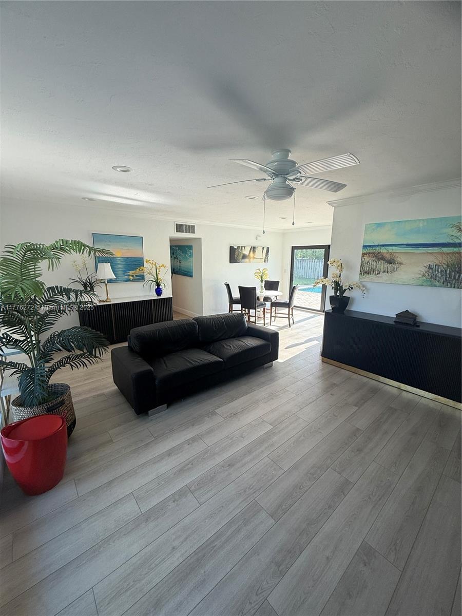 DEER-POMP ESTATES - Residential