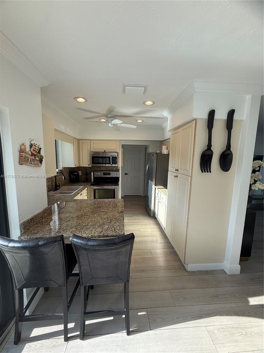 DEER-POMP ESTATES - Residential