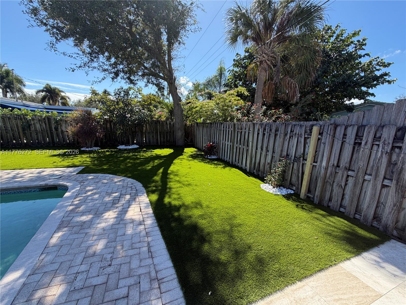 DEER-POMP ESTATES - Residential