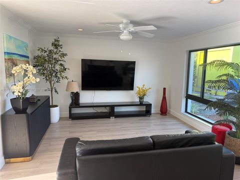 5001 NE 23rd Ave Lighthouse Point FL 33064