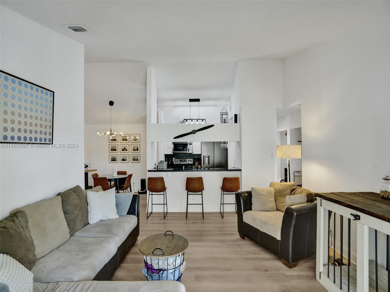 ROYAL PALM PLACE - Residential