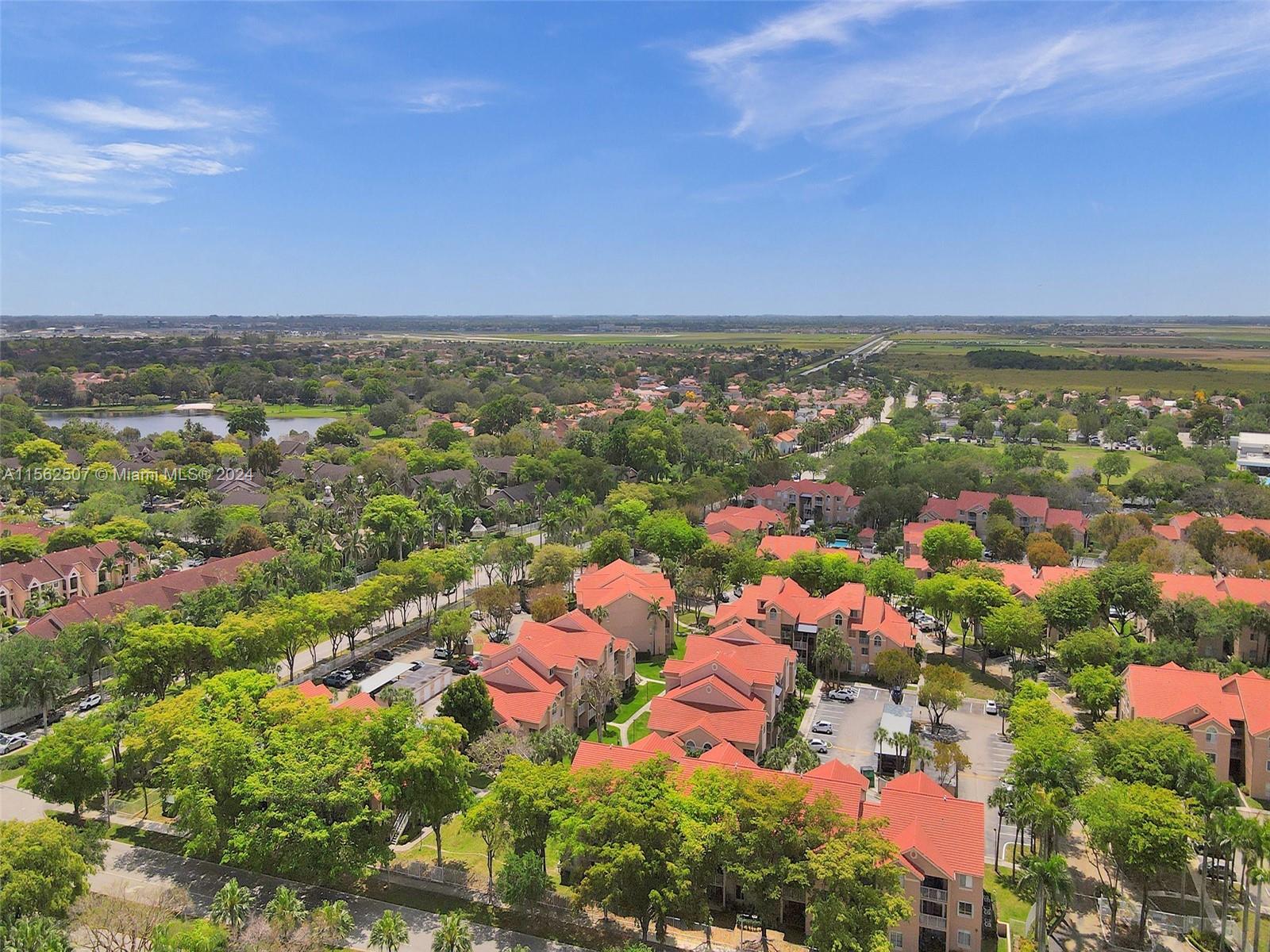 ROYAL PALM PLACE - Residential