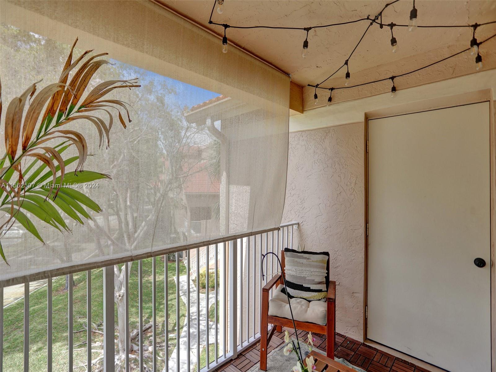 ROYAL PALM PLACE - Residential