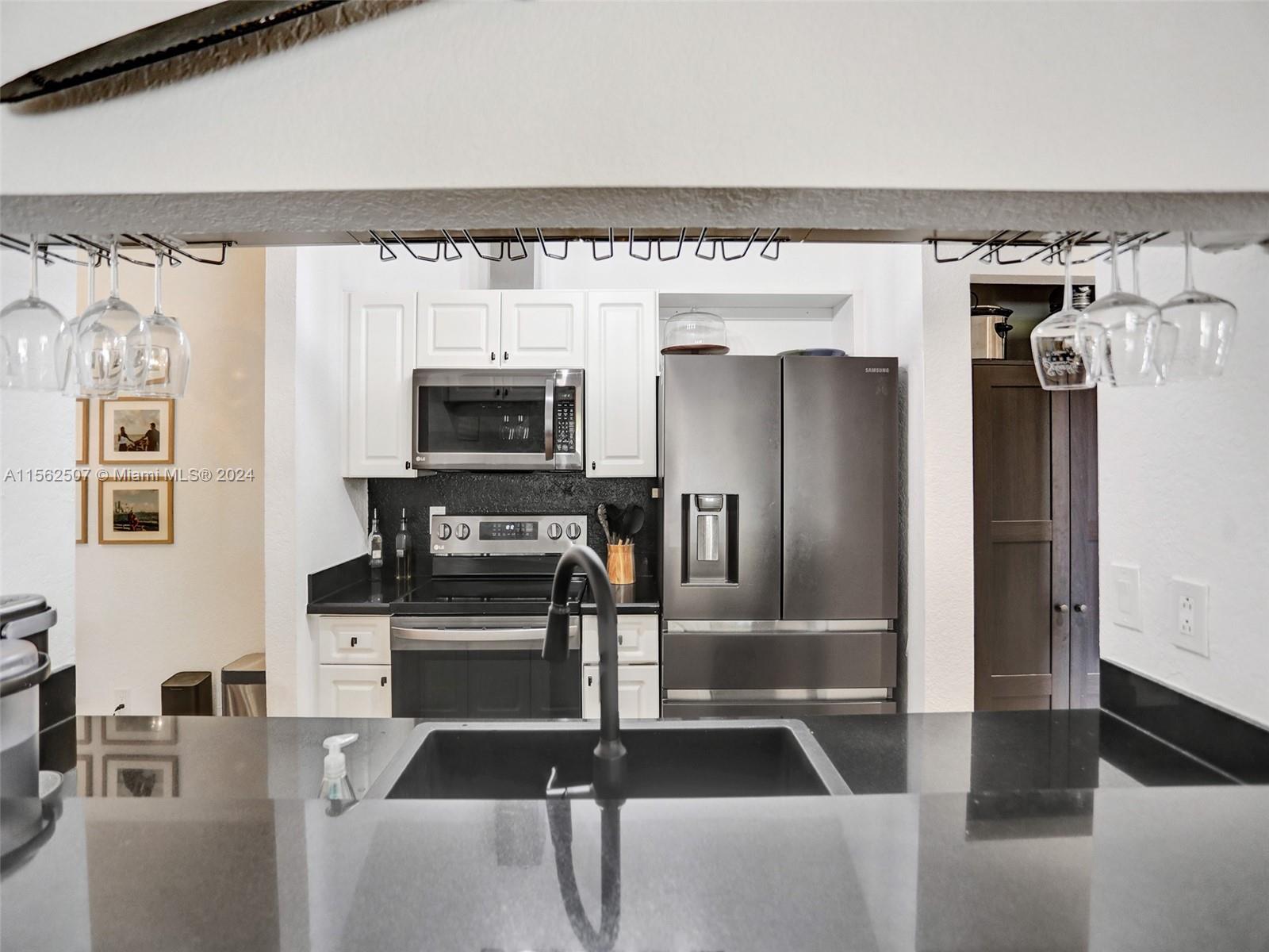 ROYAL PALM PLACE - Residential