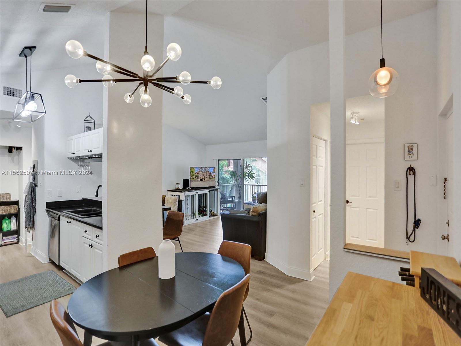 ROYAL PALM PLACE - Residential