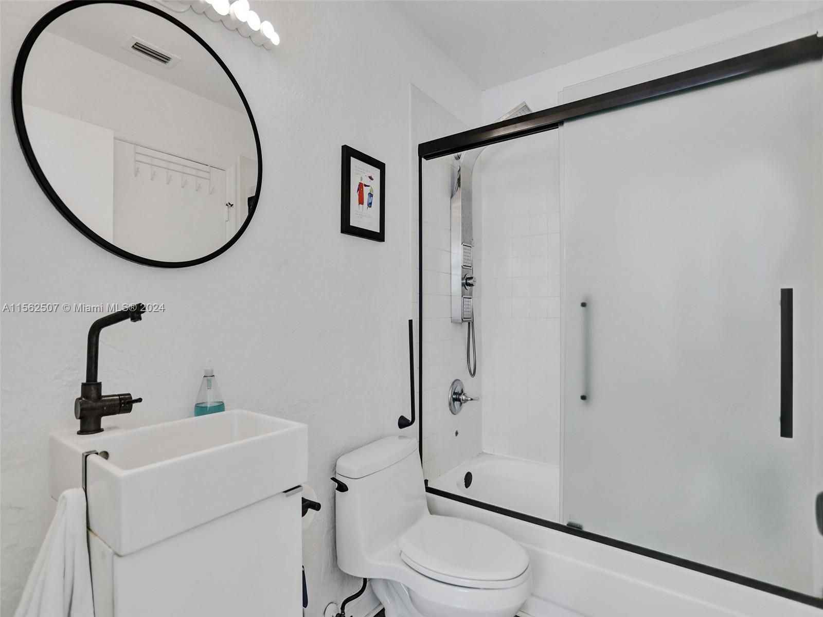 ROYAL PALM PLACE - Residential