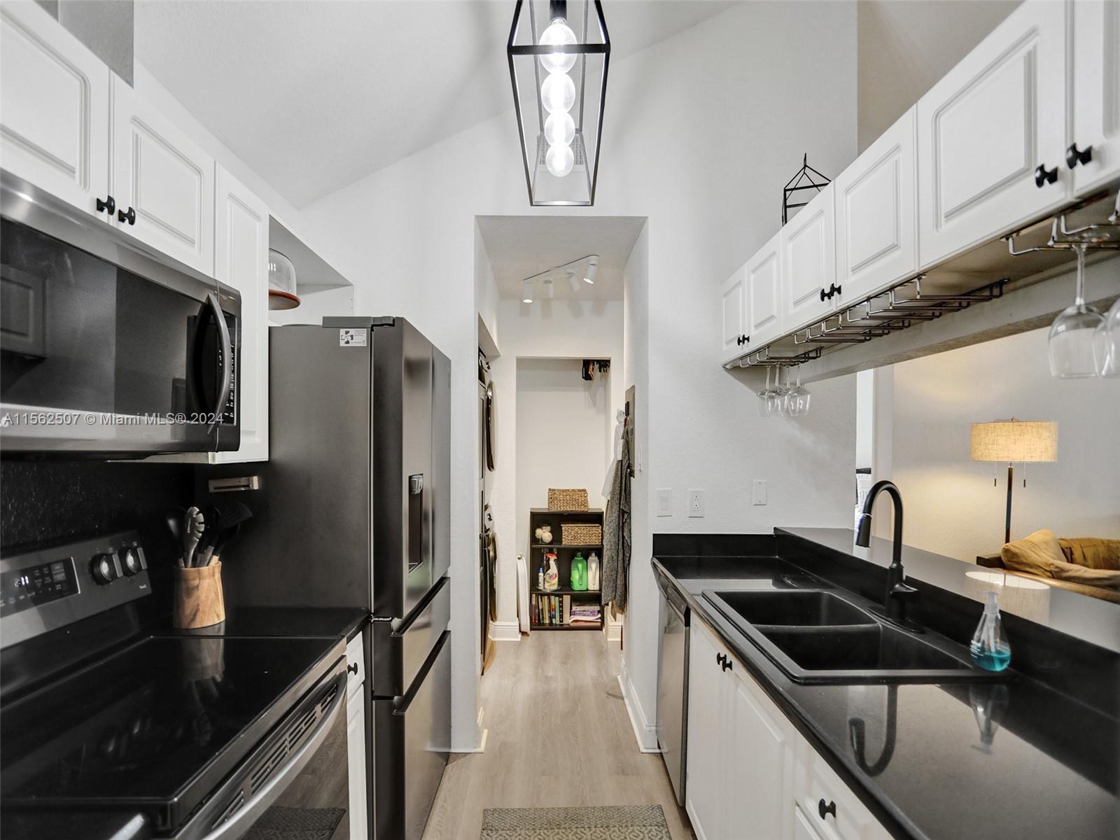 ROYAL PALM PLACE - Residential
