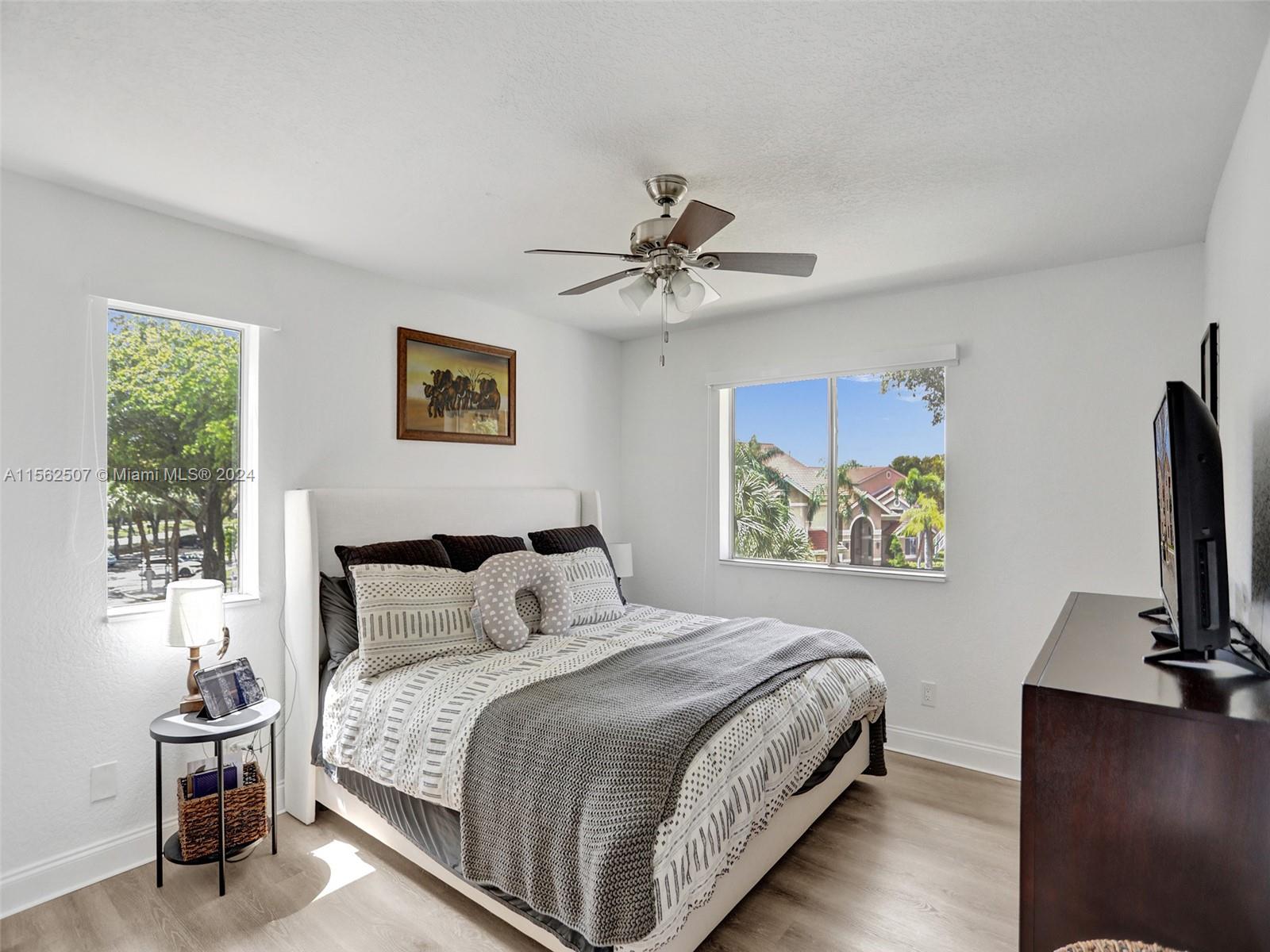 ROYAL PALM PLACE - Residential