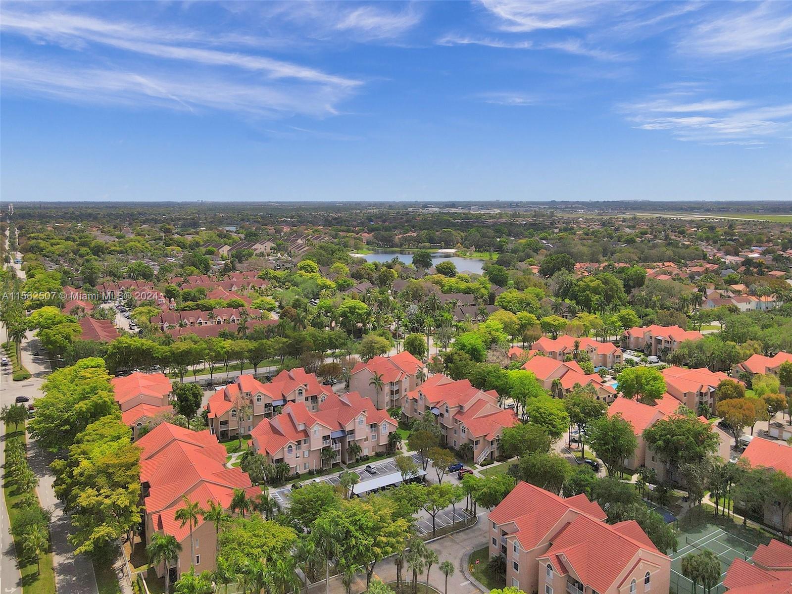 ROYAL PALM PLACE - Residential