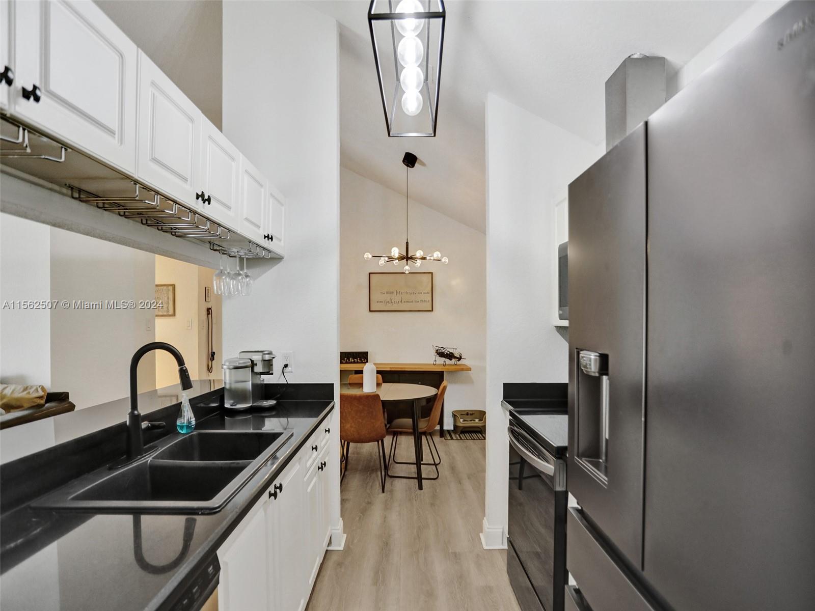 ROYAL PALM PLACE - Residential