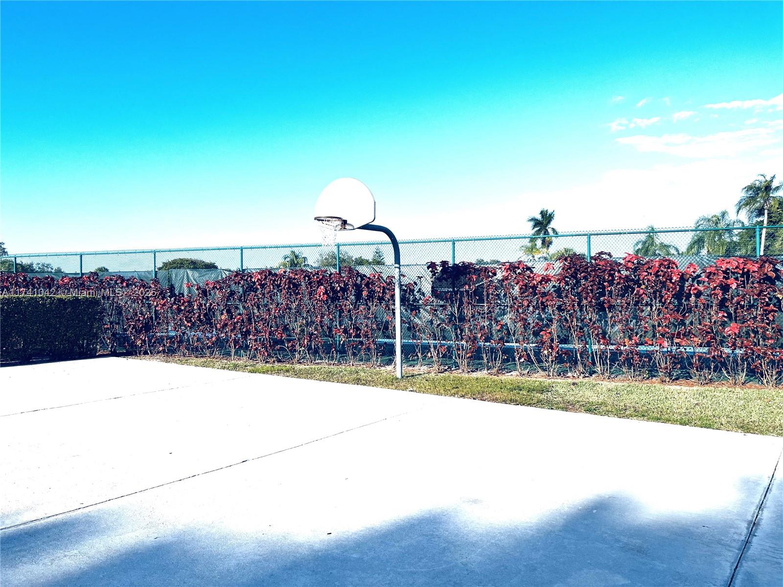BOCA GARDENS 3 - Residential