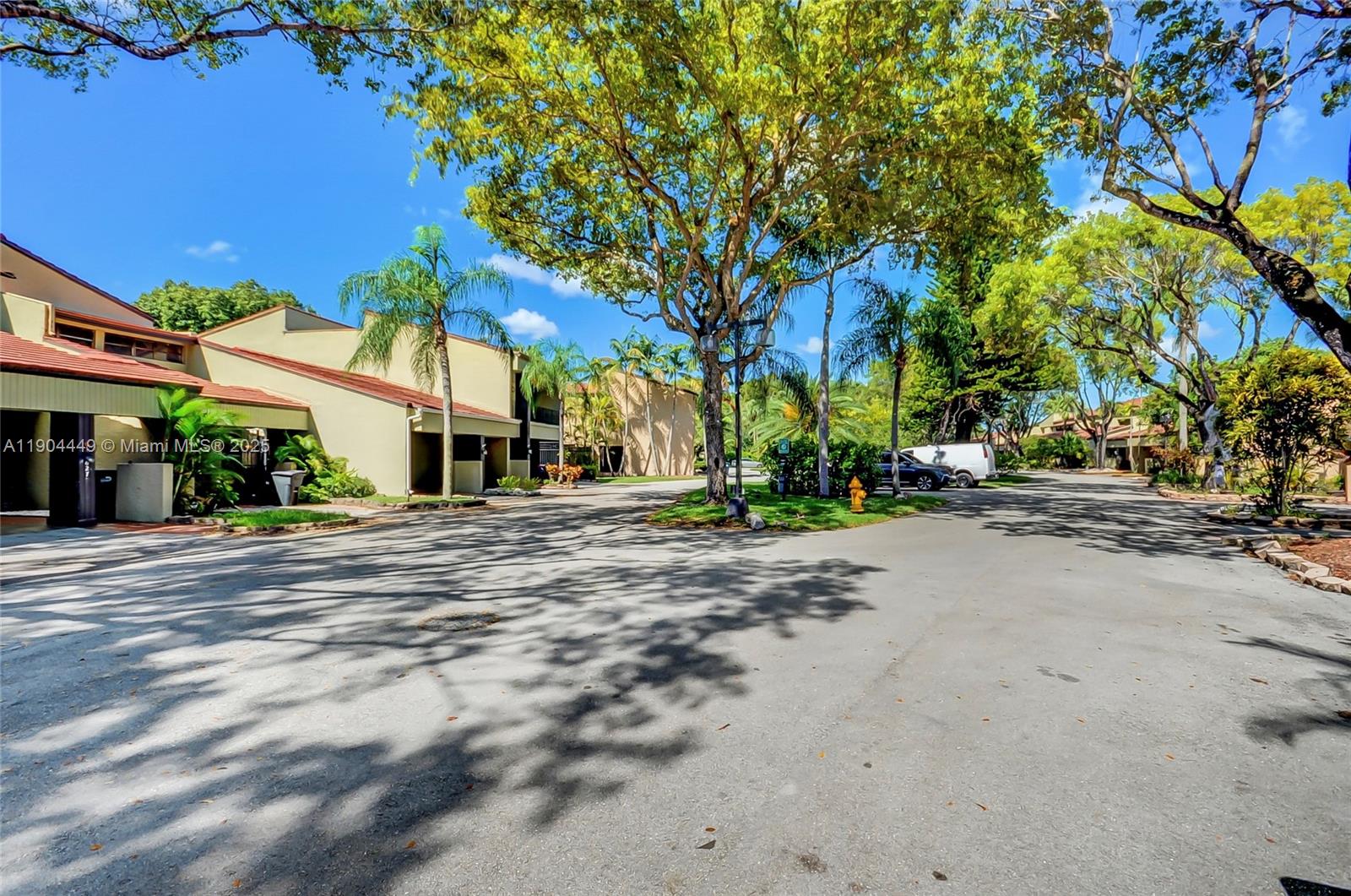 COSTA DEL SOL CONDO NO 2 - Residential