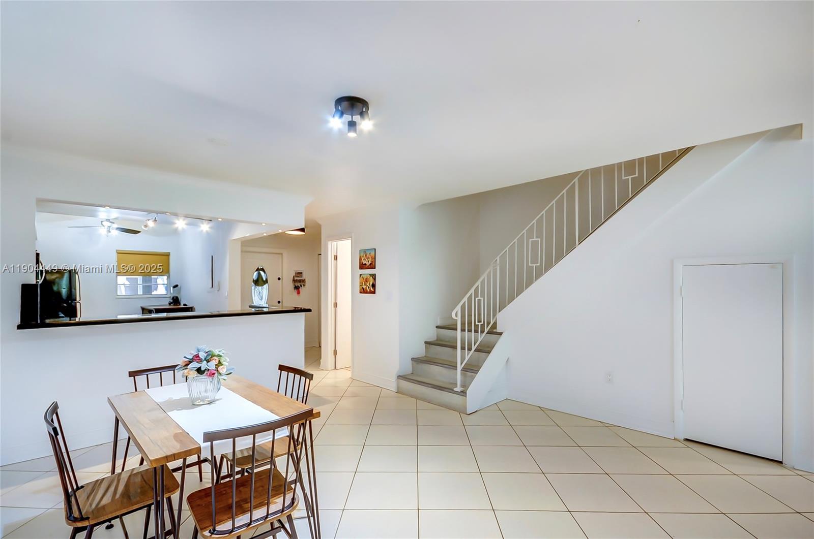 COSTA DEL SOL CONDO NO 2 - Residential